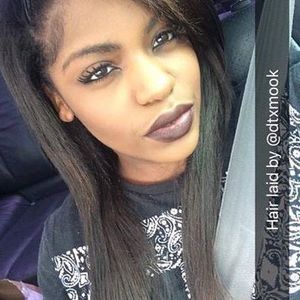 Meet your Posher, Keyana